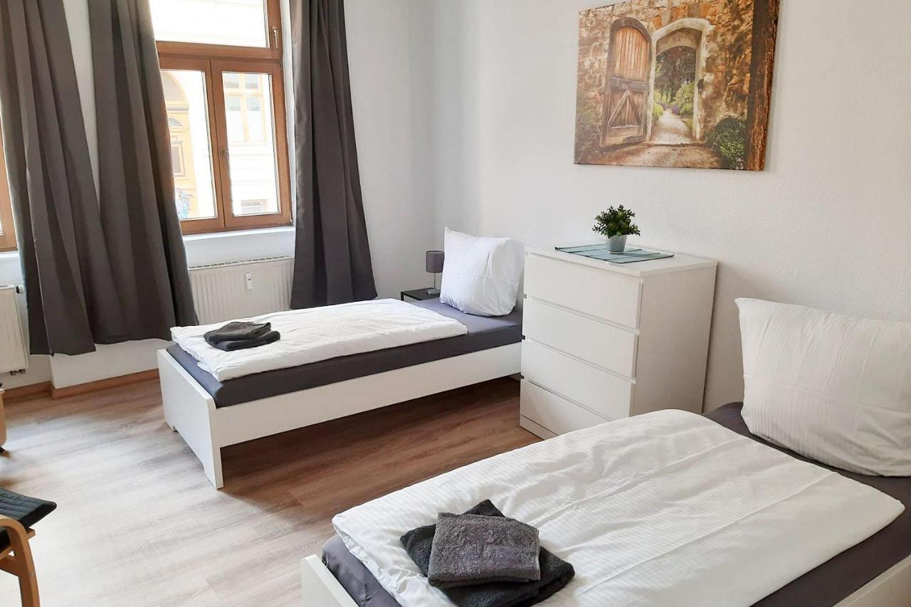 Cozy 2 Room Apartment In Magdeburg Exterior photo